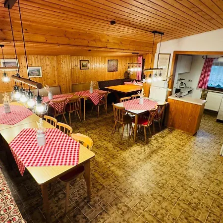Wuerzburger Karl-straub-haus *